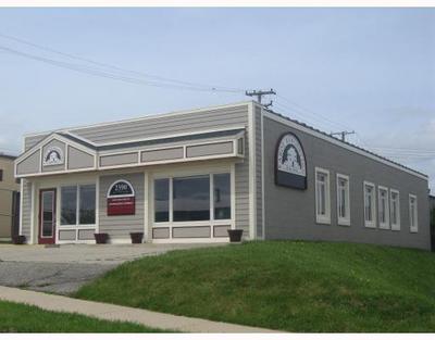 2390 Winewood, Suite 4