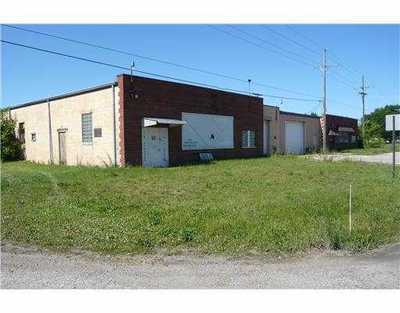 2850 Tyler 2850 Tyler